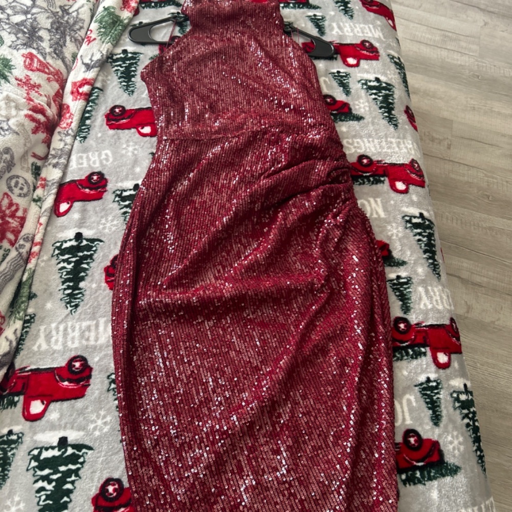 Dress - Picture 4 of 7